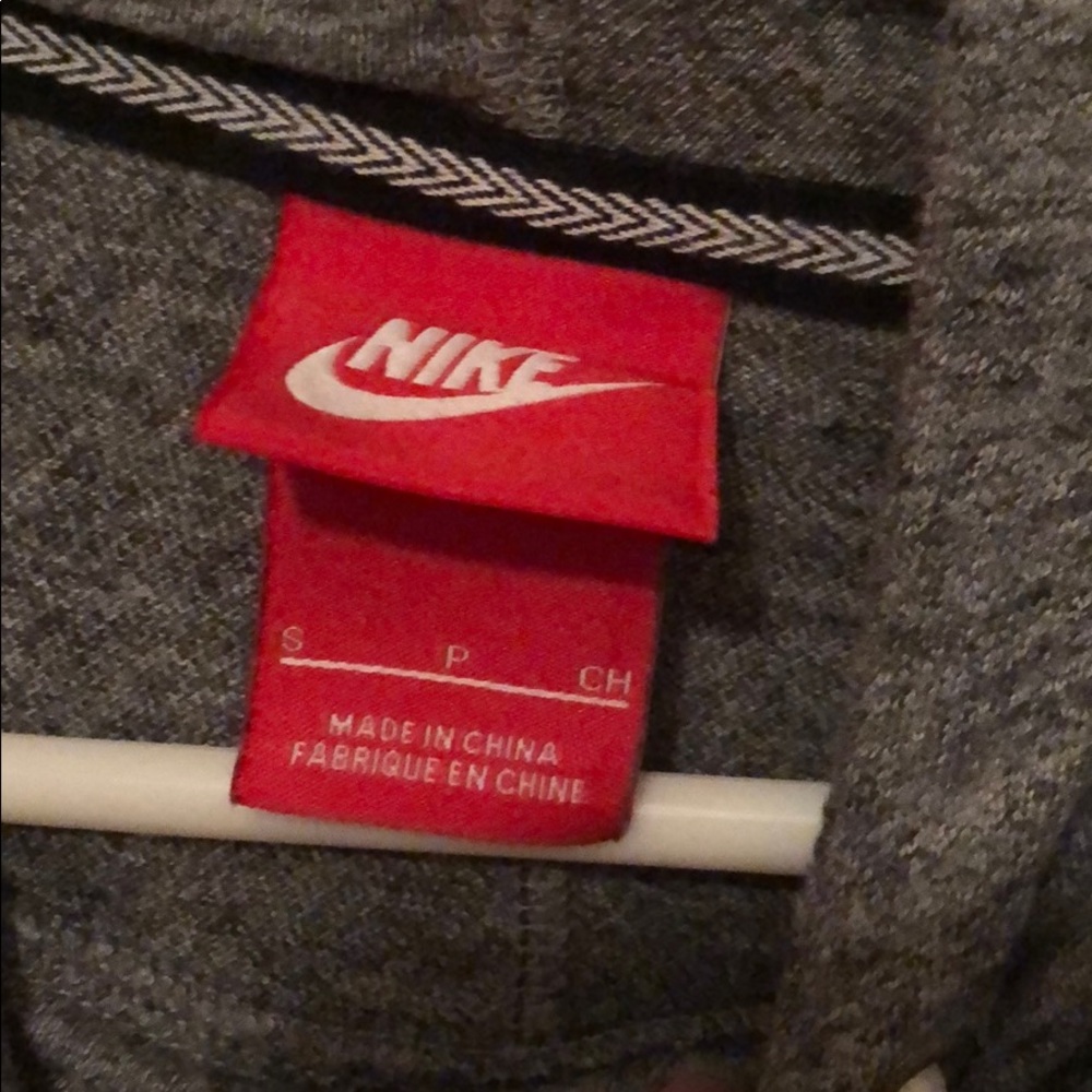 Nike pullover - Picture 3 of 5